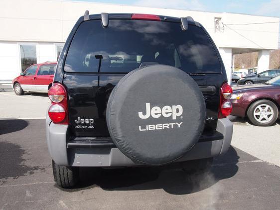 Jeep Liberty 2005 photo 3