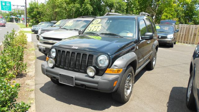 Jeep Liberty 2005 photo 4