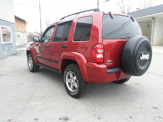 Jeep Liberty 2005 photo 1