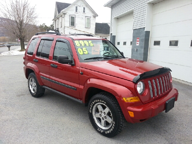 Jeep Liberty 2005 photo 3