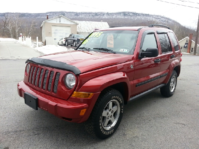 Jeep Liberty 2005 photo 4