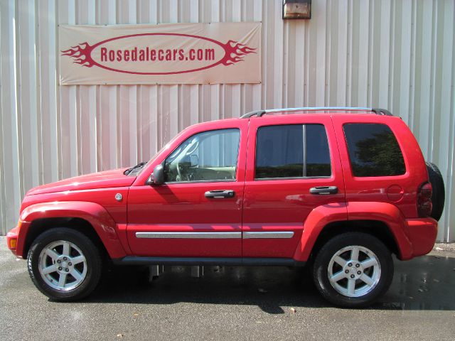 Jeep Liberty 2005 photo 4