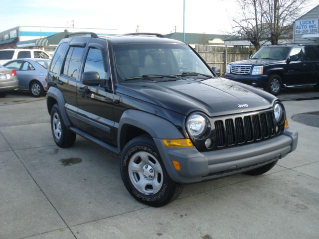 Jeep Liberty 2005 photo 4