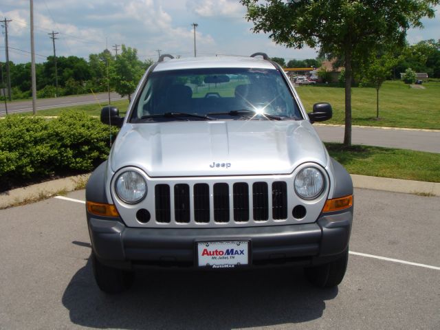 Jeep Liberty 2005 photo 3