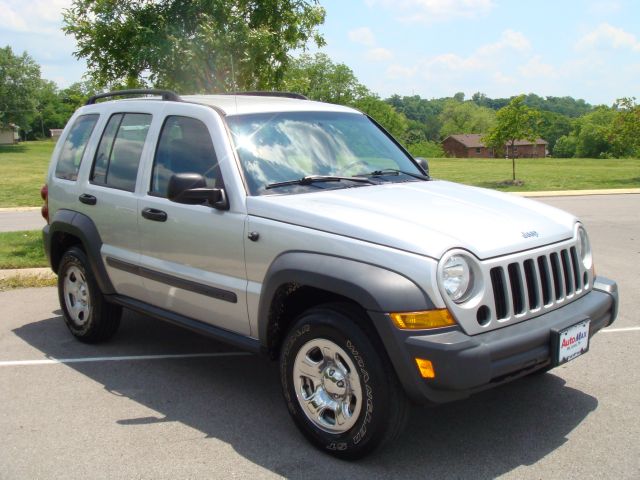 Jeep Liberty 2005 photo 4