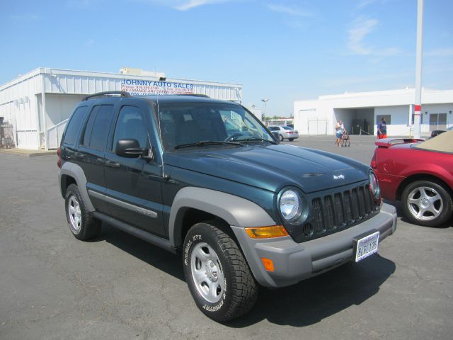 Jeep Liberty 2005 photo 4