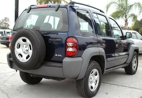 Jeep Liberty Extended Cab V8 LT W/1lt SUV