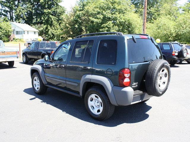 Jeep Liberty 2005 photo 1