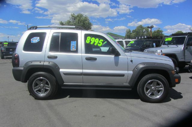 Jeep Liberty 2005 photo 1