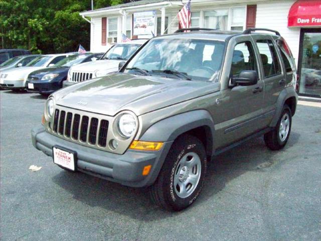 Jeep Liberty 2005 photo 3