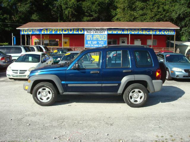 Jeep Liberty 2005 photo 1