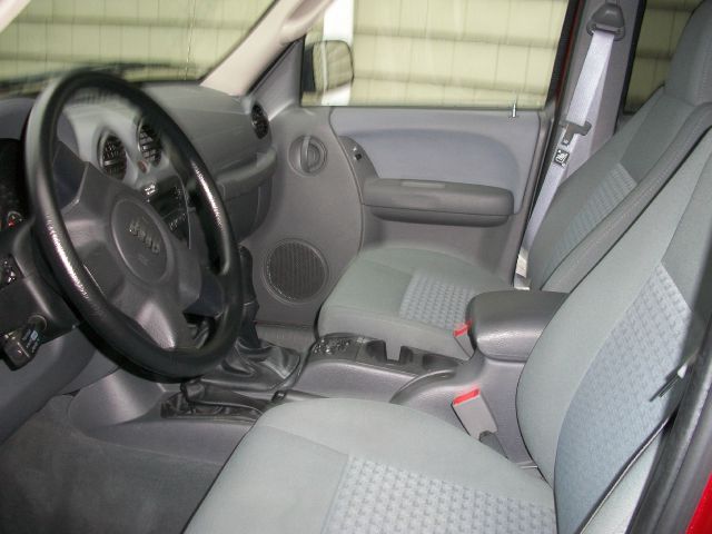 Jeep Liberty 2005 photo 1