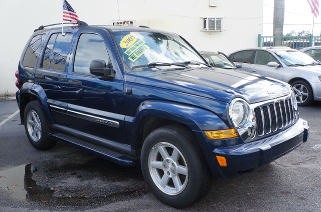 Jeep Liberty 2005 photo 1