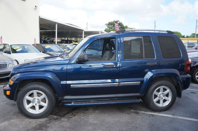 Jeep Liberty 2005 photo 3