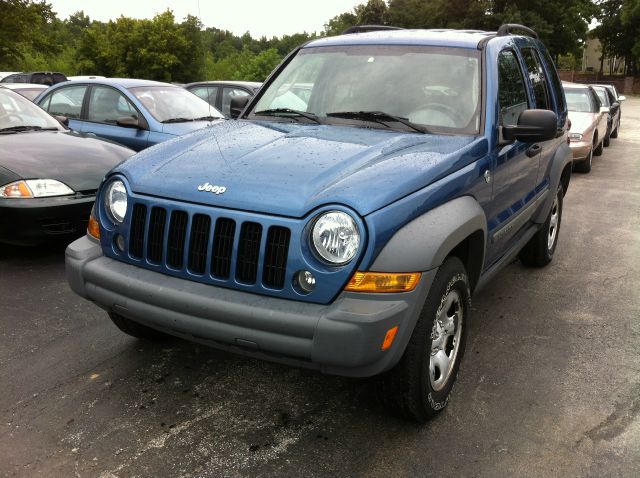 Jeep Liberty 2005 photo 1