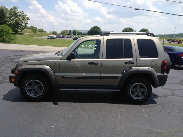 Jeep Liberty 2005 photo 7