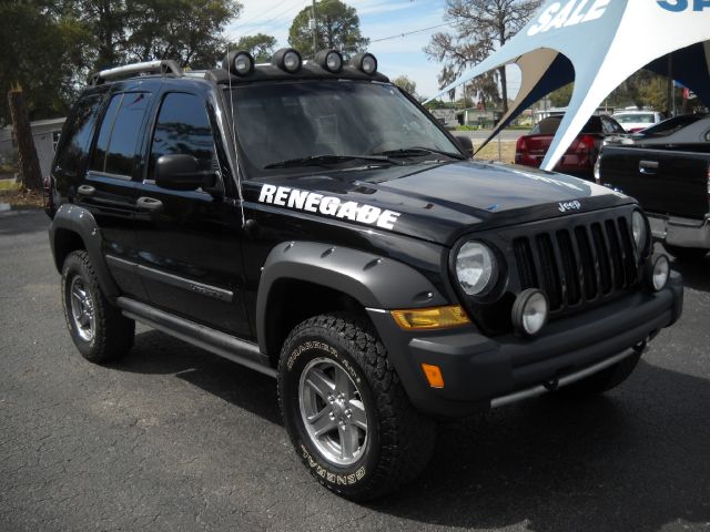 Jeep Liberty 2005 photo 3