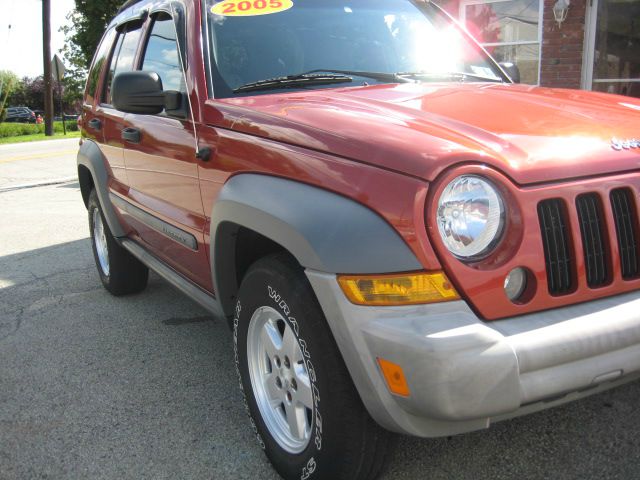 Jeep Liberty 2005 photo 3