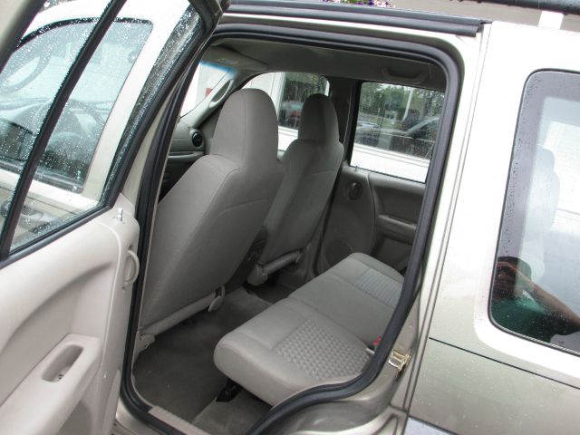 Jeep Liberty 2005 photo 1