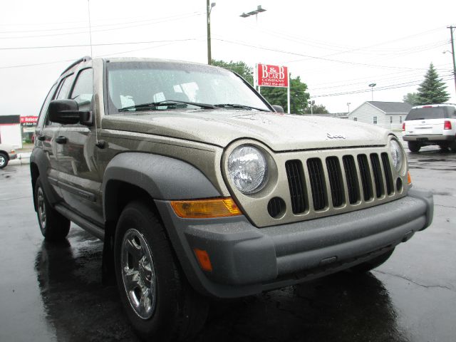 Jeep Liberty 2005 photo 8