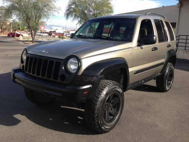 Jeep Liberty 2005 photo 1