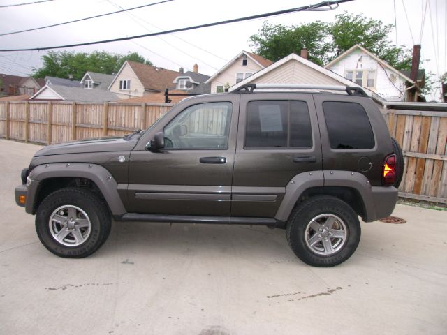 Jeep Liberty 2005 photo 1