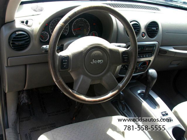 Jeep Liberty 2005 photo 1