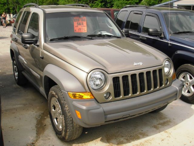 Jeep Liberty 2005 photo 3