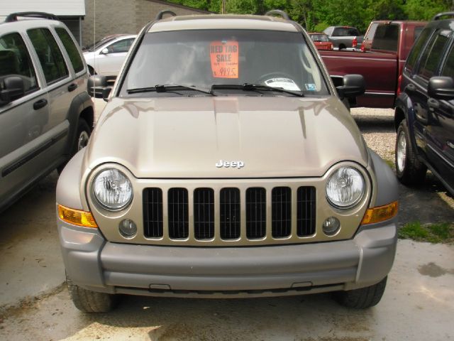 Jeep Liberty 2005 photo 4