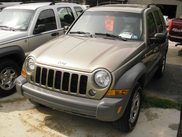 Jeep Liberty 2005 photo 5