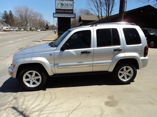 Jeep Liberty 2005 photo 4