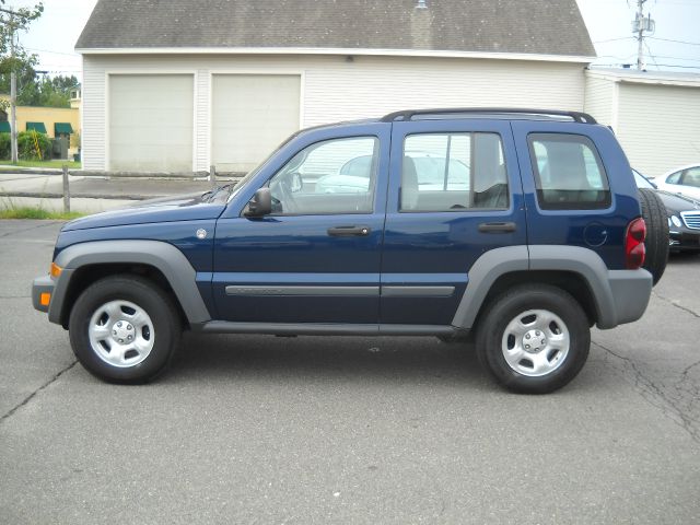 Jeep Liberty 2005 photo 0