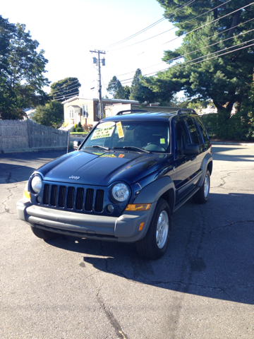 Jeep Liberty 2005 photo 4