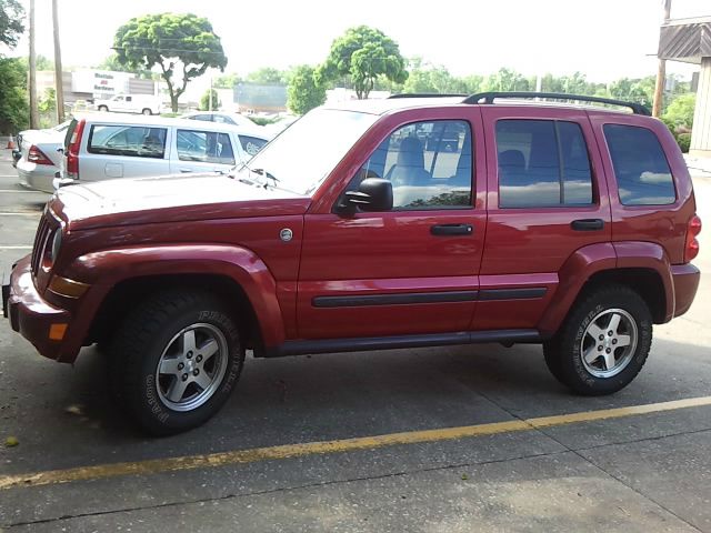 Jeep Liberty 2005 photo 1