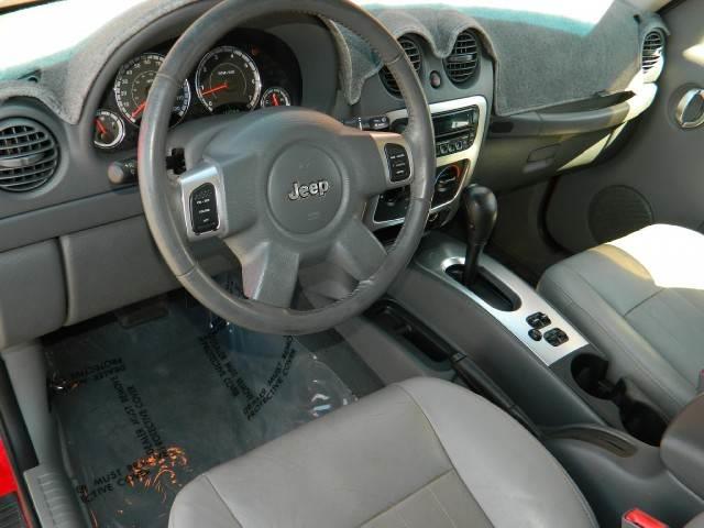 Jeep Liberty 2005 photo 1