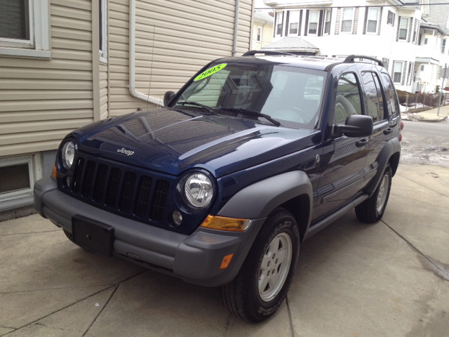 Jeep Liberty 2005 photo 3