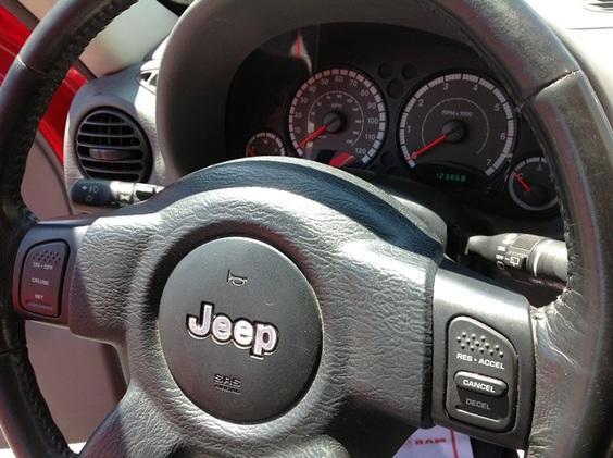 Jeep Liberty 2005 photo 22