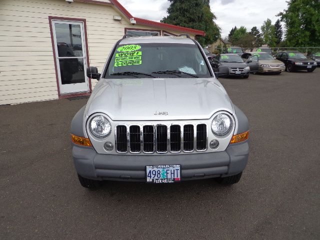 Jeep Liberty 2005 photo 3