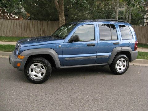 Jeep Liberty 2005 photo 1