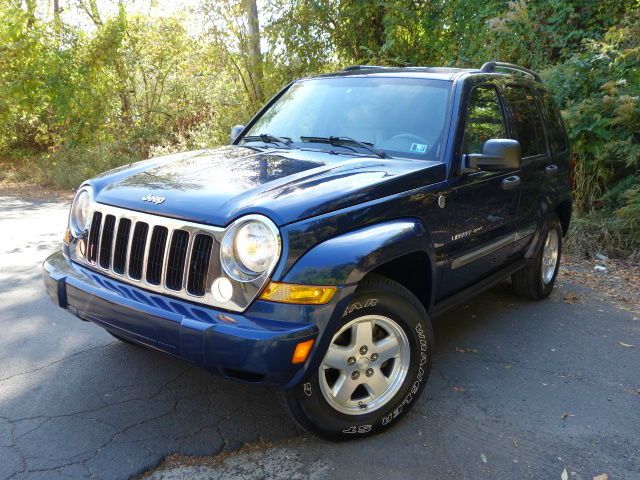 Jeep Liberty 2005 photo 1