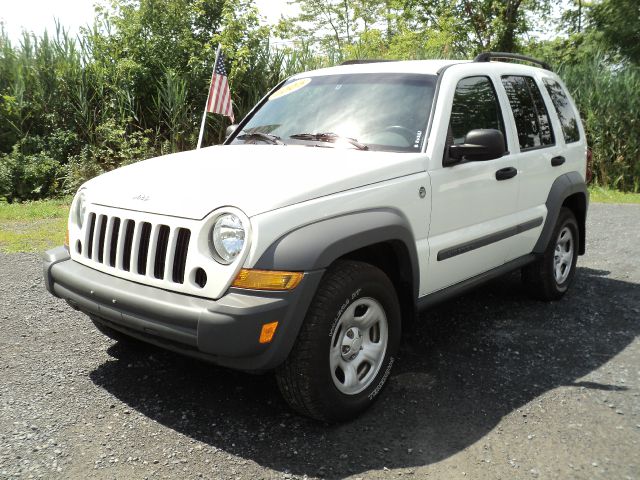 Jeep Liberty 2005 photo 1