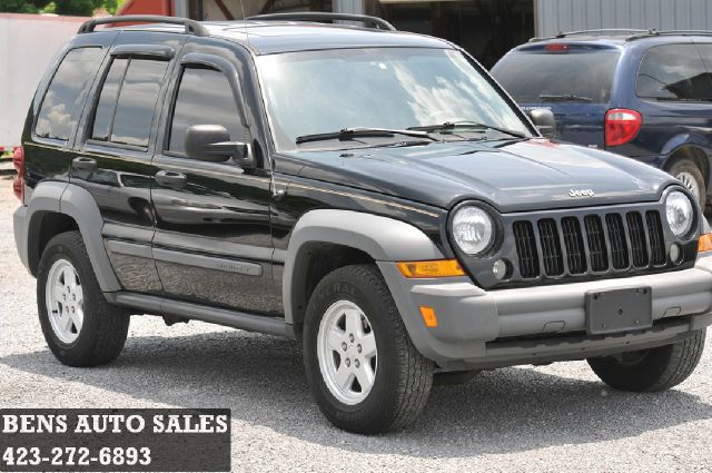 Jeep Liberty 2005 photo 4