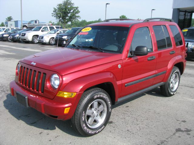 Jeep Liberty Sahara Unlimited 4x4 SUV