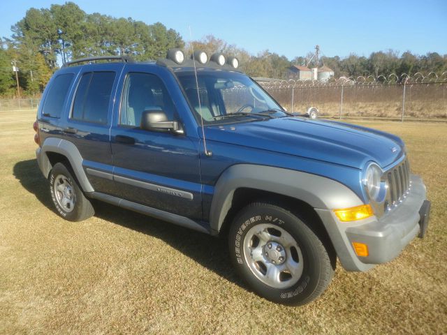 Jeep Liberty 2005 photo 1