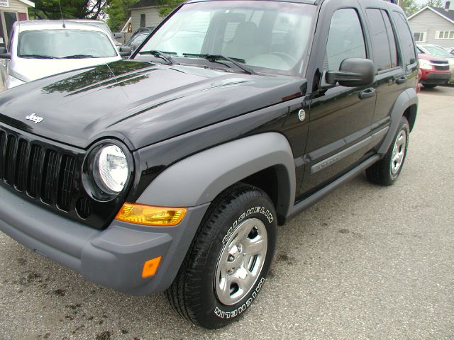 Jeep Liberty 2005 photo 4