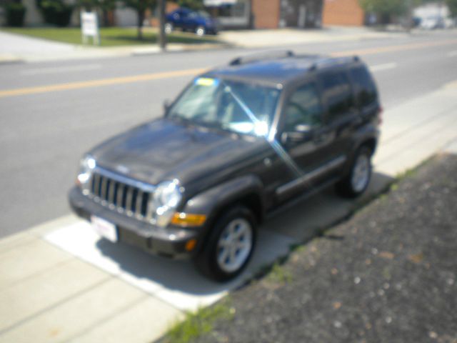 Jeep Liberty 2005 photo 3