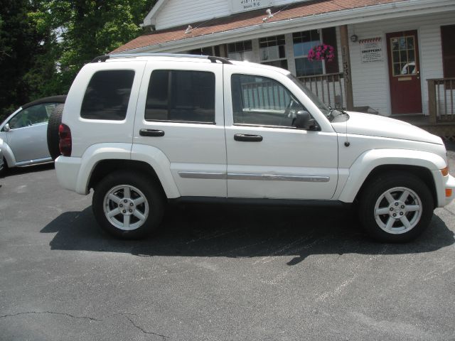 Jeep Liberty Super SUV