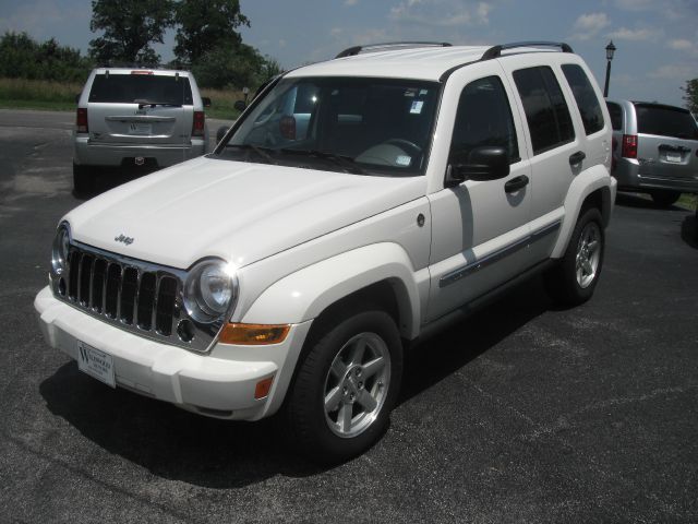 Jeep Liberty 2005 photo 3