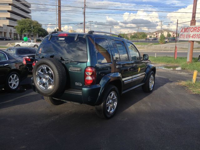 Jeep Liberty 2005 photo 1