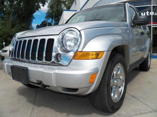 Jeep Liberty Super SUV